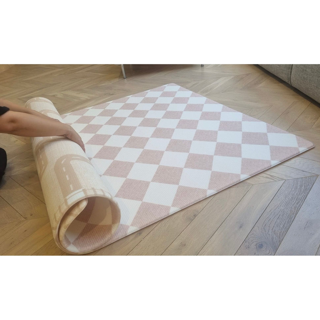 the-streets-grace-and-maggie-playmat