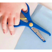 Load image into Gallery viewer, KiddiesSafetyScissors4
