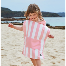 Load image into Gallery viewer, KidsPonchoQuickDryHoodedTowel-MalibuPink1
